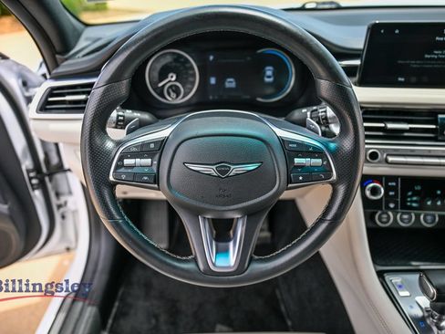 Used 2025 Genesis G70 2.5T AWD/4WD image 12