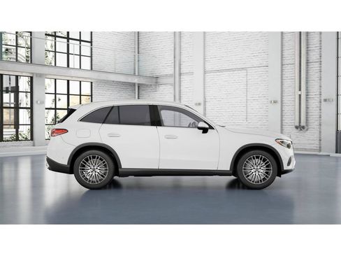 New 2026 Mercedes-Benz GLC 300 4MATIC image 16