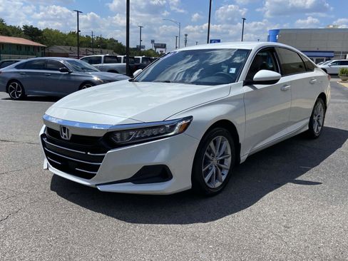 Certified 2021 Honda Accord LX image 4