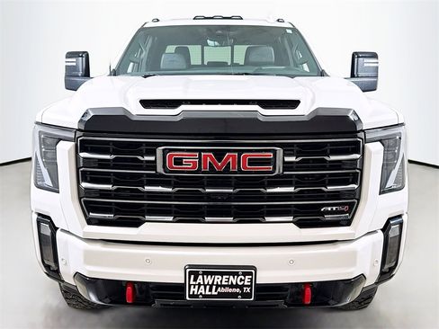 Used 2024 GMC Sierra 2500 AT4 w/ AT4 Premium Plus Package image 2