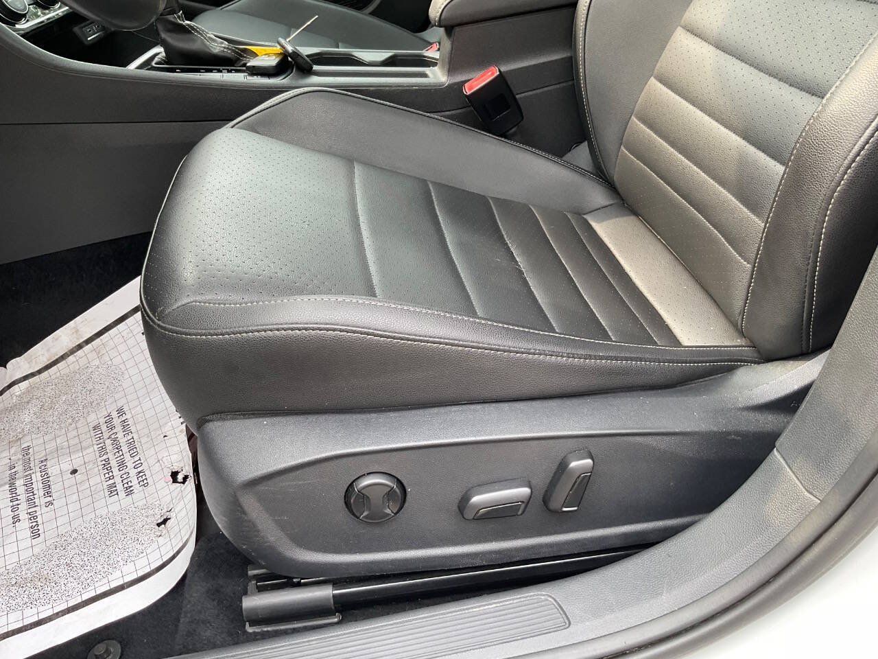 Used 2021 Volkswagen Jetta SEL FWD image 25