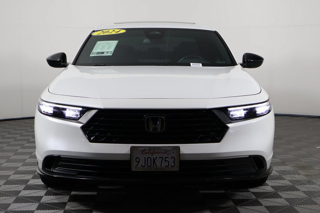 Used 2024 Honda Accord Sport image 2