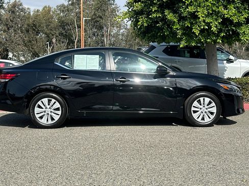 Used 2025 Nissan Sentra S FWD image 3