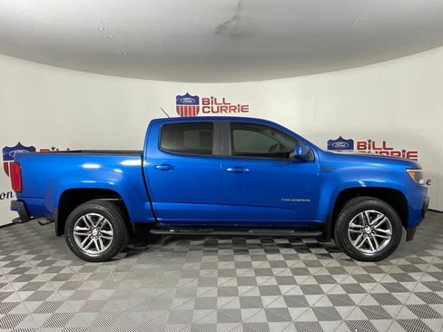 Used 2022 Chevrolet Colorado W/T w/ Custom Special Edition RWD image 2