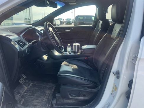 Used 2020 Ford Edge ST w/ Equipment Group 401A AWD/4WD image 8