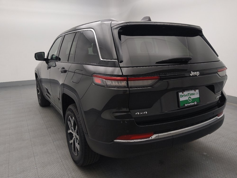 Used 2023 Jeep Grand Cherokee Limited AWD/4WD image 6