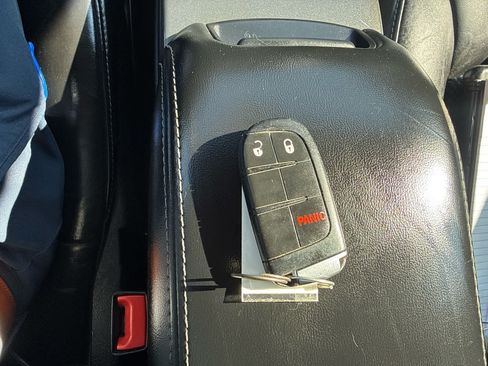 Used 2019 Dodge Journey Crossroad FWD image 25