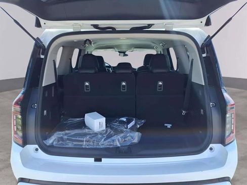 New 2026 Nissan Armada SV image 10