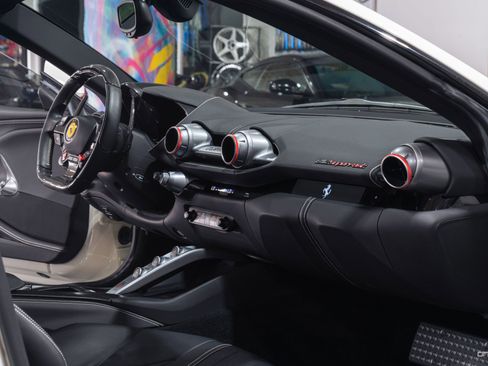 Used 2018 Ferrari 812 Superfast image 14