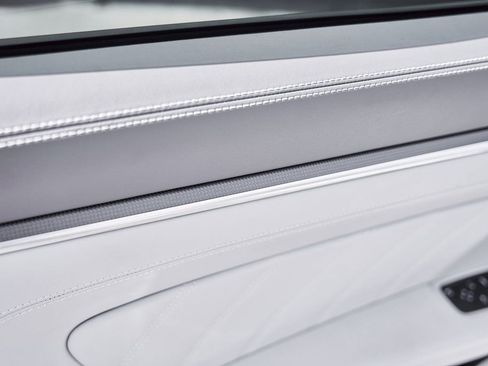 Used 2025 Porsche 911 Turbo S image 31