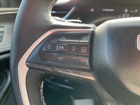 Used 2024 Jeep Grand Cherokee Limited image 33