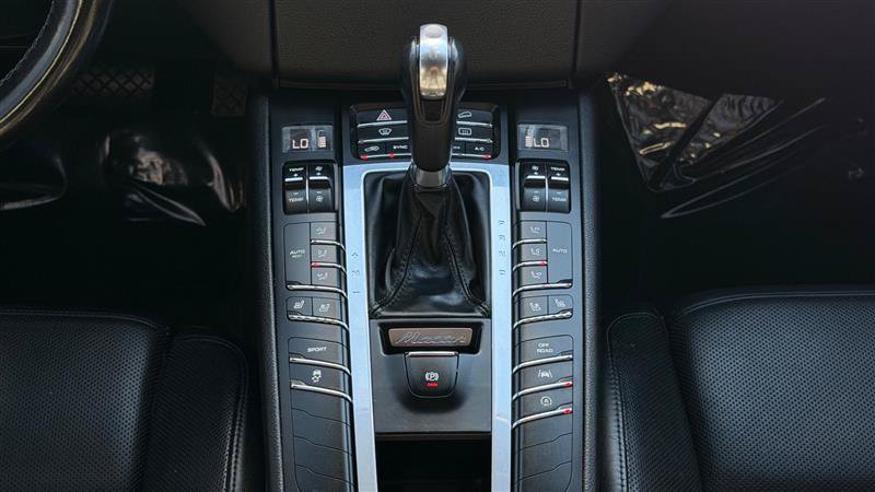 Used 2017 Porsche Macan S AWD/4WD image 29