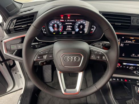 New 2025 Audi Q3 2.0T Premium image 17