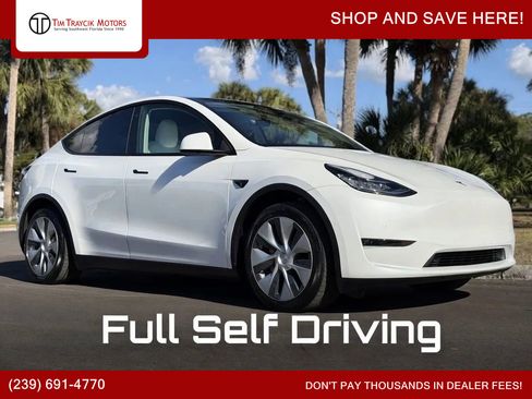 Used 2022 Tesla Model Y Long Range image 1