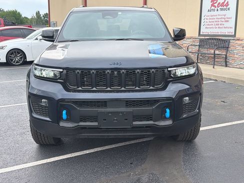 Used 2024 Jeep Grand Cherokee Trailhawk w/ Luxury Tech Group III AWD/4WD image 13