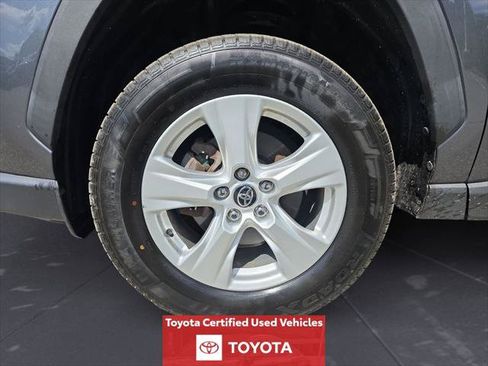 Certified 2021 Toyota RAV4 LE AWD/4WD image 16