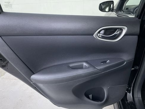 Used 2017 Nissan Sentra SR FWD image 19
