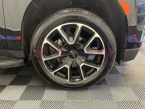 Used 2021 Chevrolet Tahoe RST w/ Luxury Package image 22