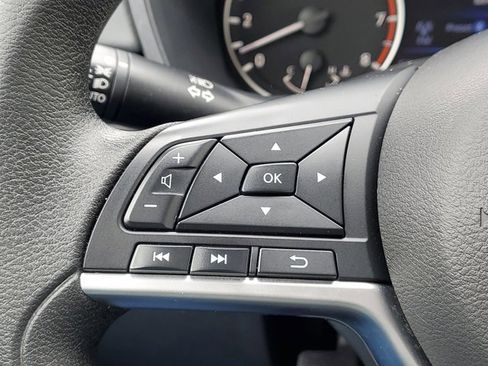 Certified 2022 Nissan Altima 2.5 SV AWD/4WD image 8
