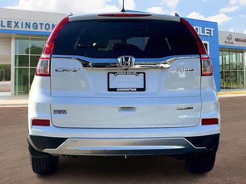 Used 2016 Honda CR-V Touring image 4