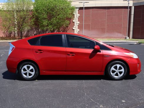 Used 2012 Toyota Prius Two FWD image 25