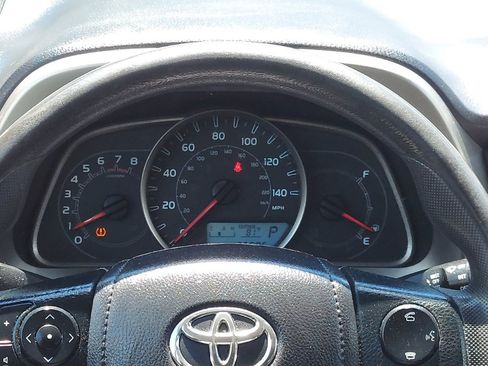 Used 2015 Toyota RAV4 LE AWD/4WD image 15