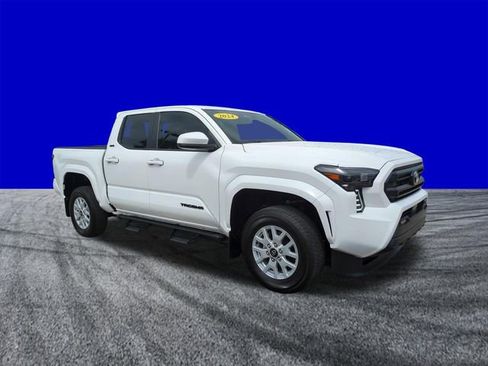 Used 2024 Toyota Tacoma SR5 image 2
