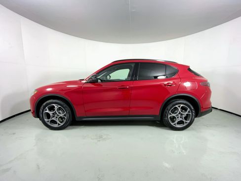 New 2025 Alfa Romeo Stelvio Sprint w/ Convenience Package image 9