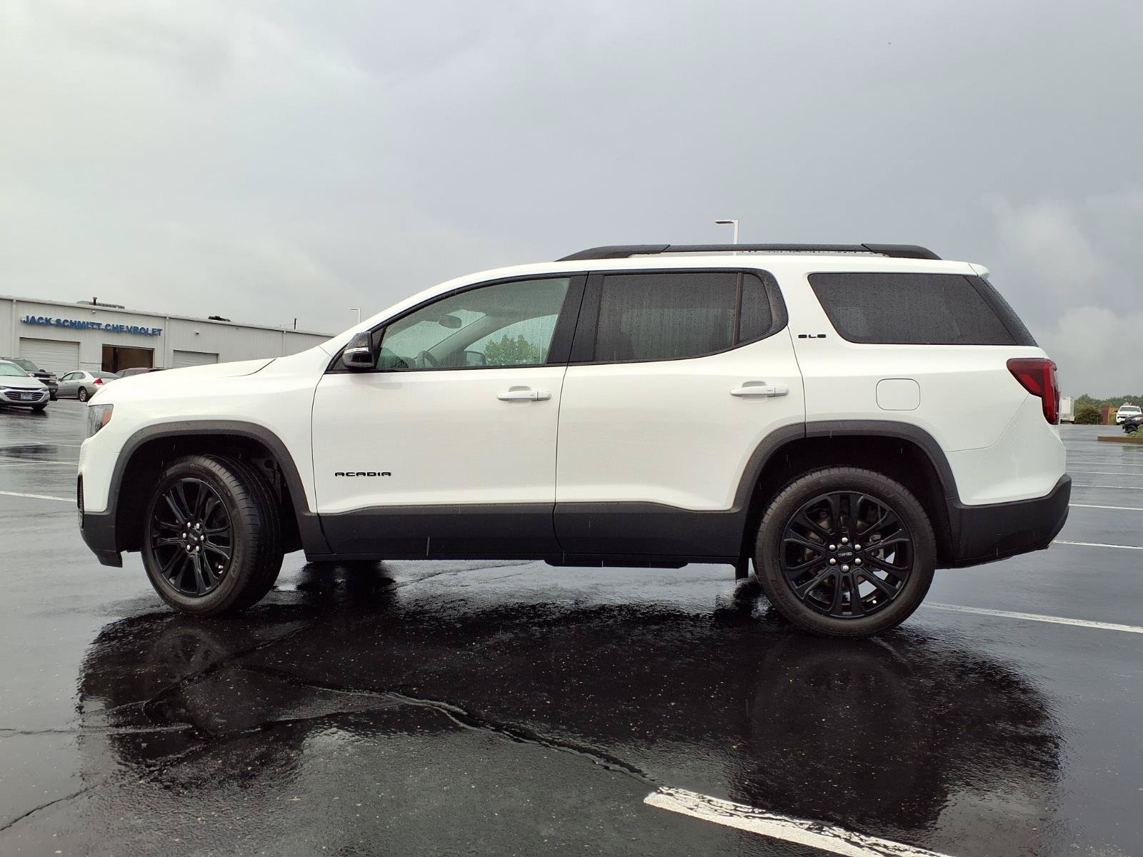 Used 2023 GMC Acadia SLE w/ Driver Convenience Package AWD/4WD image 29