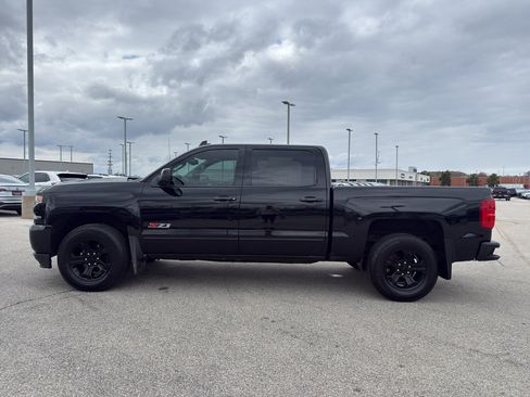 Used 2018 Chevrolet Silverado 1500 LTZ Z71 w/ LTZ Plus Package AWD/4WD image 6