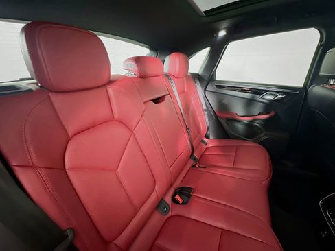 New 2026 Porsche Macan Base image 29