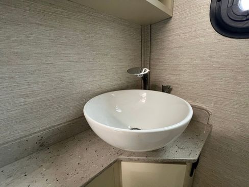 Used 2020 Mercedes-Benz Sprinter 3500 image 28