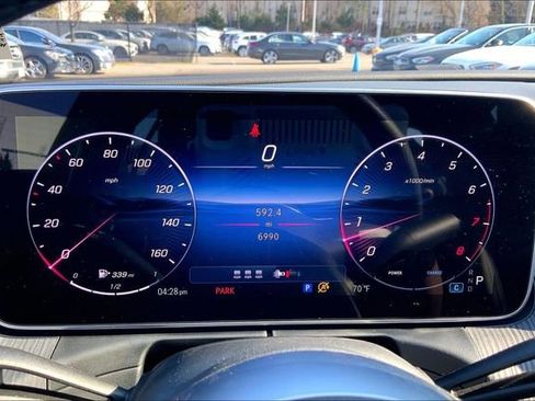 Used 2025 Mercedes-Benz C 300 4MATIC Sedan image 22