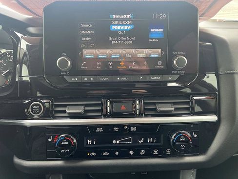 Certified 2022 Nissan Pathfinder SV image 16