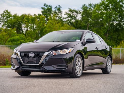 Used 2023 Nissan Sentra S FWD image 3