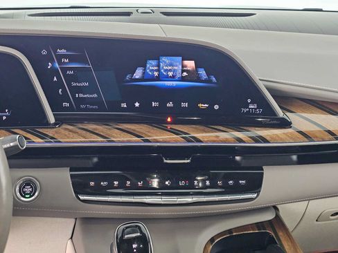 Used 2023 Cadillac Escalade Sport Platinum AWD/4WD image 29