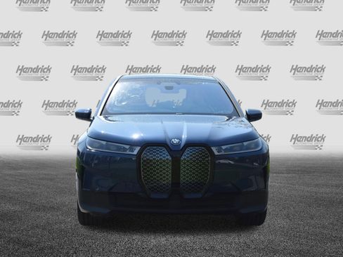 Used 2023 BMW iX xDrive50 w/ Premium Package image 6