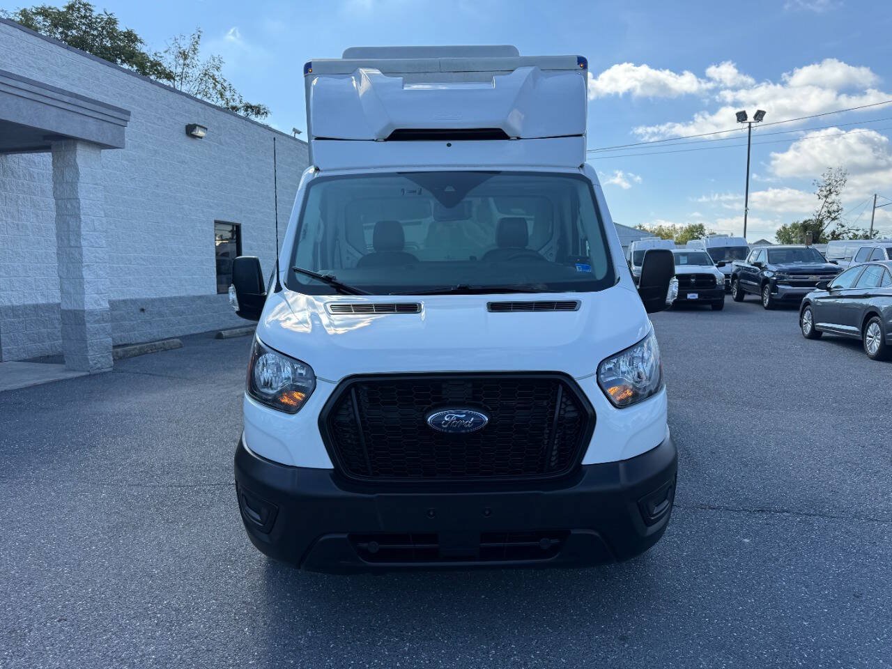 Used 2022 Ford Transit 350 w/ Upfitter Package RWD image 34