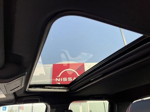 Used 2025 Nissan Frontier PRO-4X w/ Pro Premium Package image 21