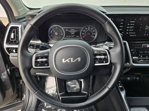 Used 2023 Kia Sorento EX FWD image 18
