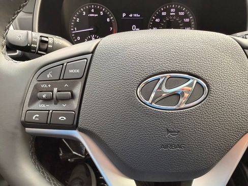 Used 2020 Hyundai Tucson Limited AWD/4WD image 23