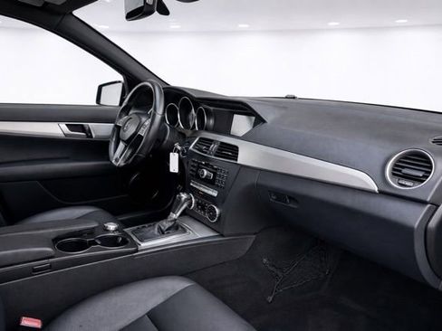 Used 2014 Mercedes-Benz C 250 Sedan image 11