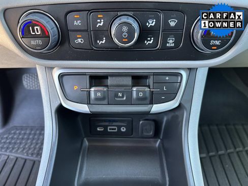 Used 2024 GMC Terrain SLT w/ Tech Package AWD/4WD image 29