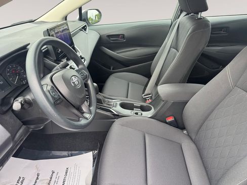 Used 2024 Toyota Corolla LE FWD image 9