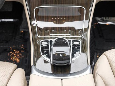 Certified 2018 Mercedes-Benz GLC 300 4MATIC image 23