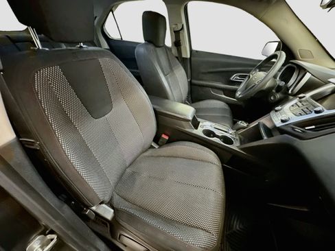 Used 2017 Chevrolet Equinox LS AWD/4WD image 31