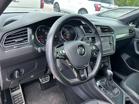 Used 2021 Volkswagen Tiguan SE R-Line FWD image 23