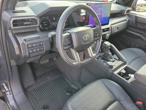 Used 2025 Toyota 4Runner TRD Off-Road Premium image 4