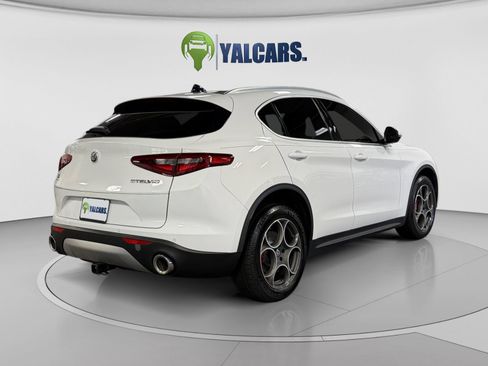 Used 2018 Alfa Romeo Stelvio Ti AWD/4WD image 5