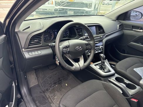 Used 2020 Hyundai Elantra Value Edition w/ Cargo Package (C1) image 5